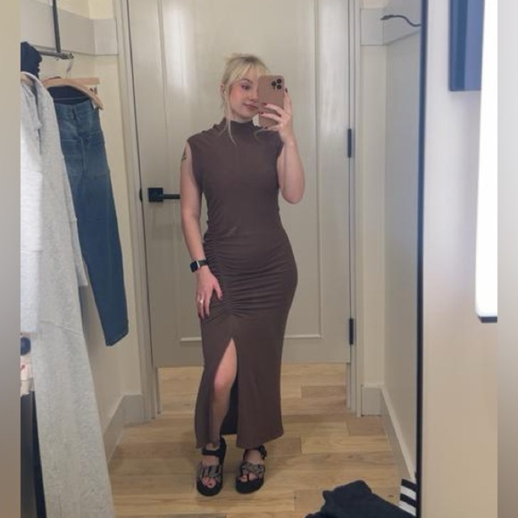 NWT! DAILY PRACTICE BY ANTHROPOLOGIE MOCK-NECK RUCHED MIDI DRESS BROWN 🔴 - Picture 5 of 6